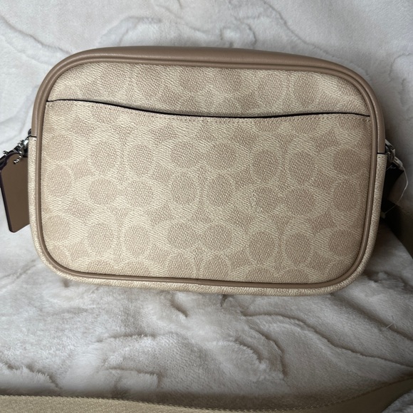Coach Beige and Cream Shoulder Bag - Picture 4 of 5